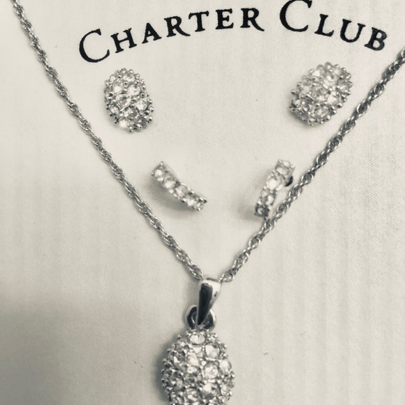 Donney burke bag nwt. Comes free gift - Picture 2 of 7